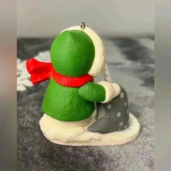 Hallmark Snow Buddies bundle- 2022 25th in the series & mini Tree Topper, &Skirt - Picture 9 of 10